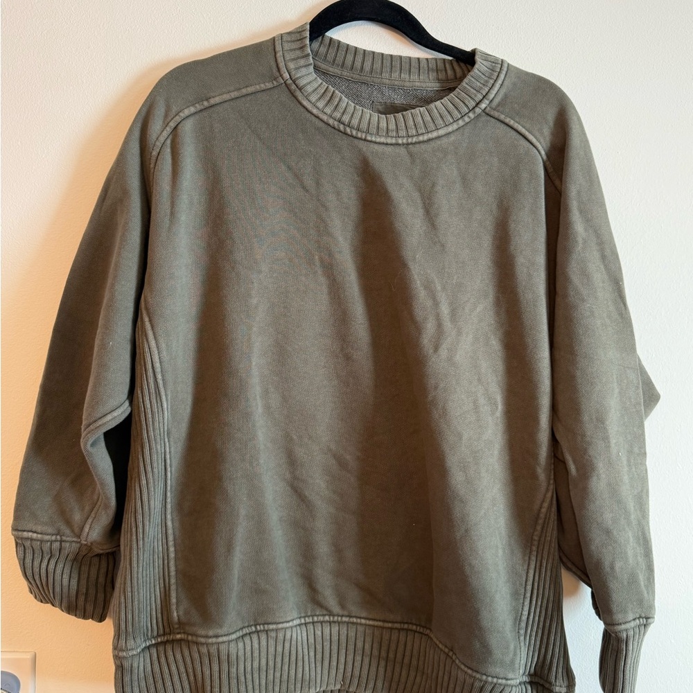 Aerie Men's Khaki Crewneck Sweater
